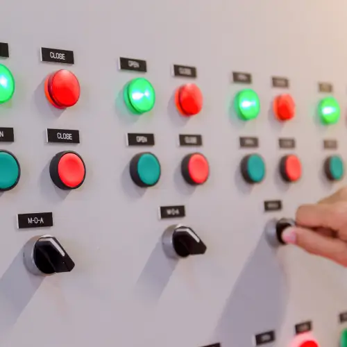 Comandos Eletroeletrônicos